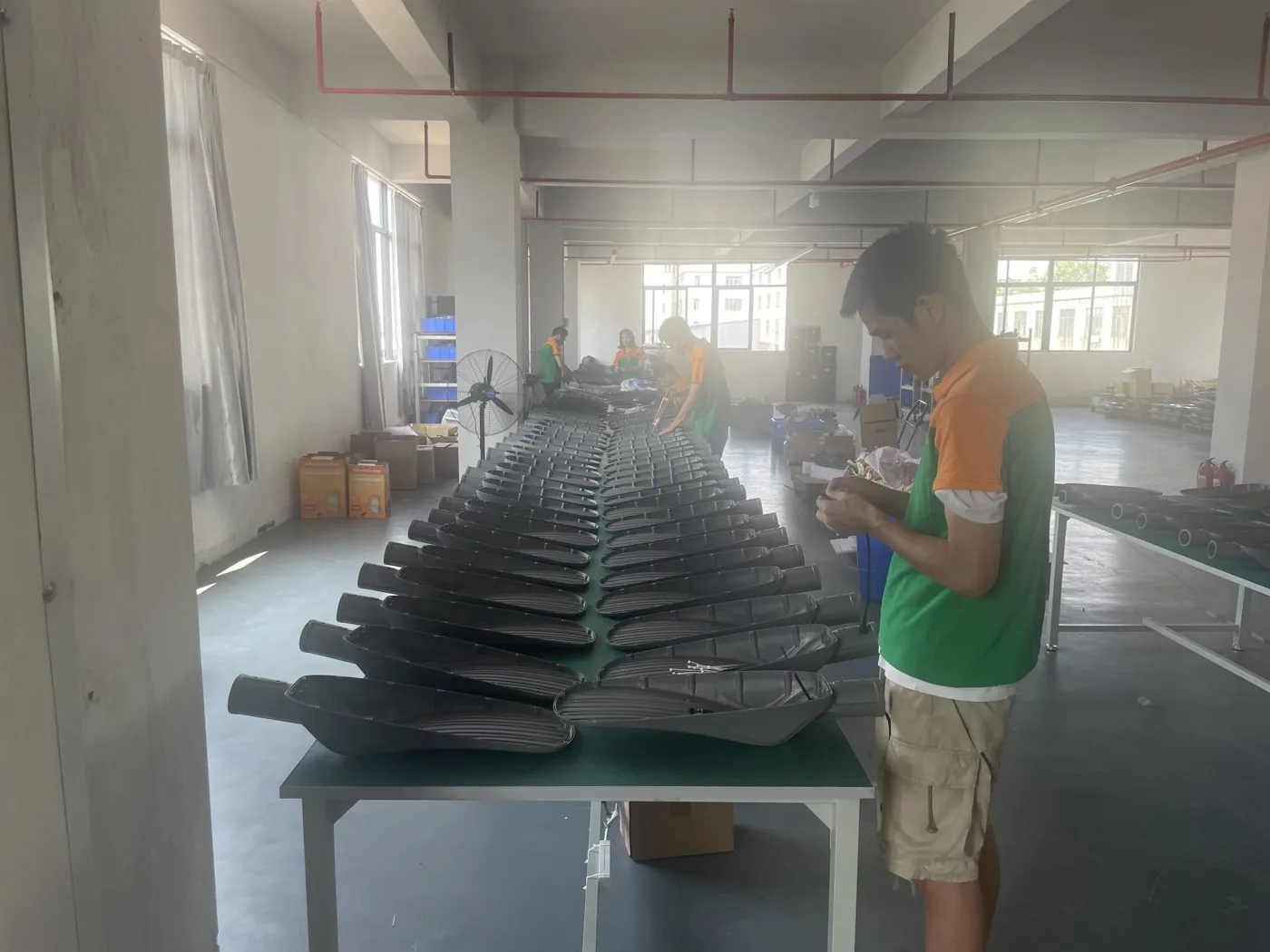 WONENG POWER factory — finished-goods warehouse